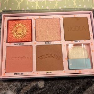 Benefit Cheekleaders Pink Squad Palette